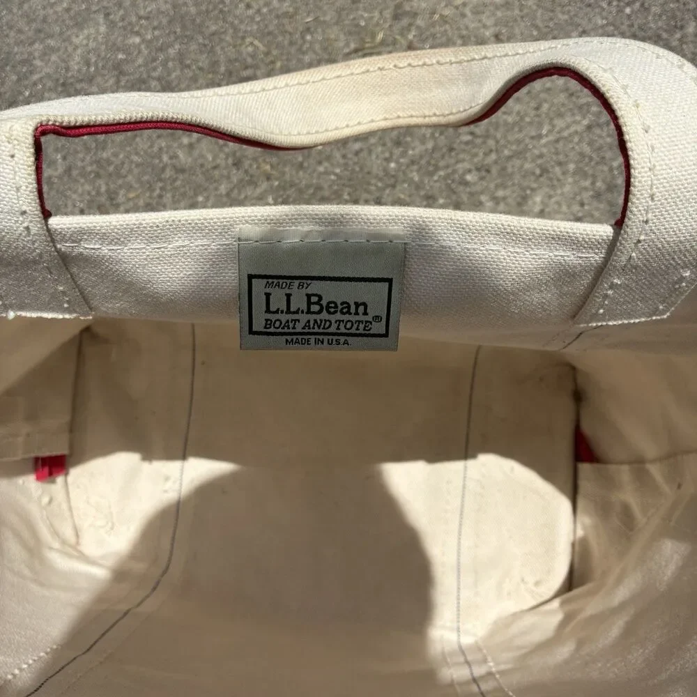 Vtg Medium Size Boat And Tote L L Bean Stiff Canvas Made In USA 11”x 12”x 5.5”